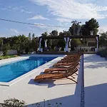 Villa Modern With Private Heated Pool And Lounge Area For A Relaxing - Four Bedroom Vinisce